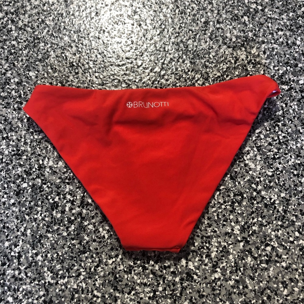 Brunotti ✦ Classic Cut Red Bikini Bottom (XS)